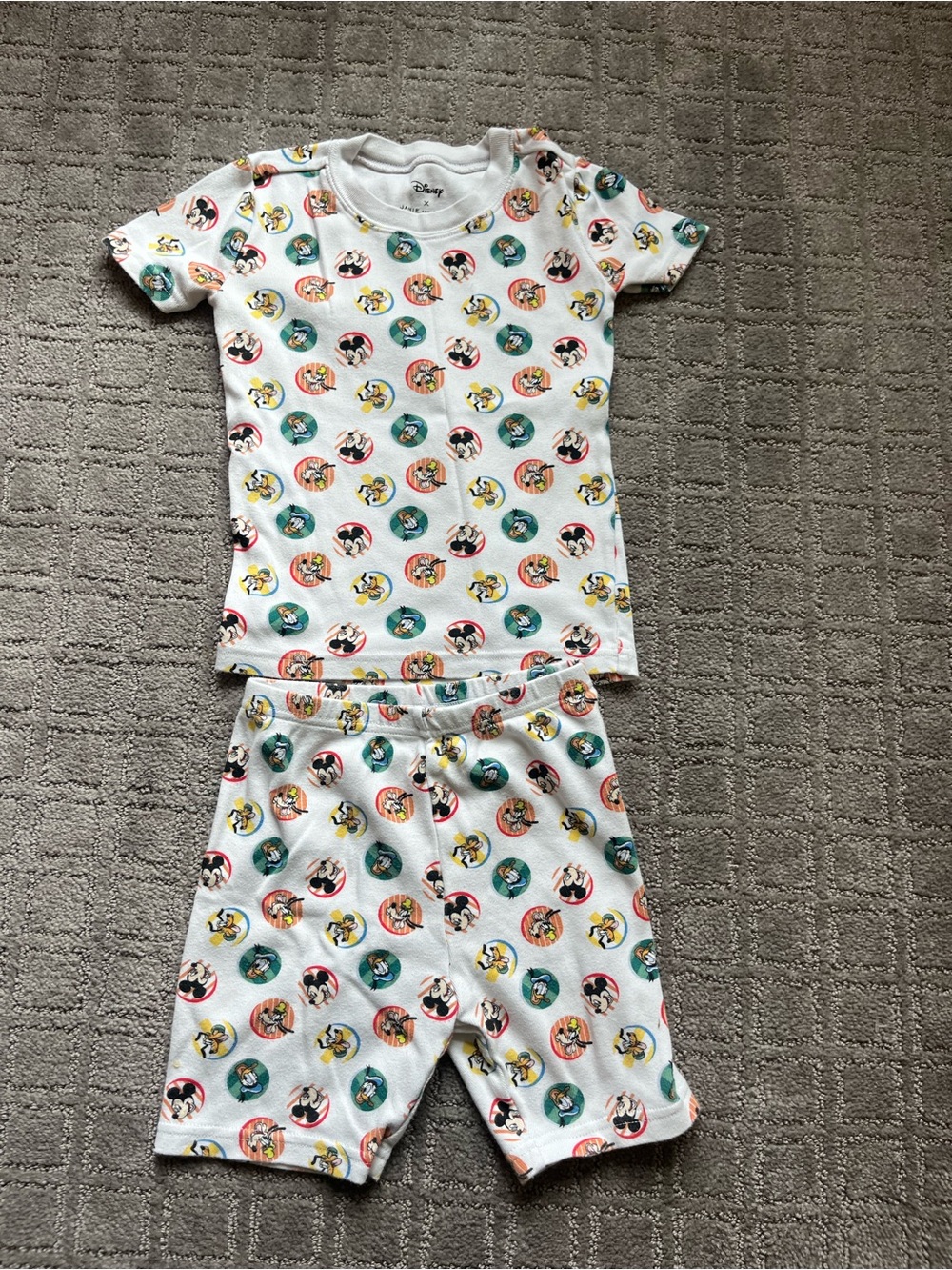 Janie & Jack Disney White Kids Pajama Set with Colorful Character Circles